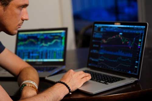 آیا بروکر اپوفایننس (Opofinance) برای تریدرهای مبتدی مناسب است؟